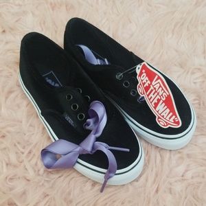 Girls black velvet Vans